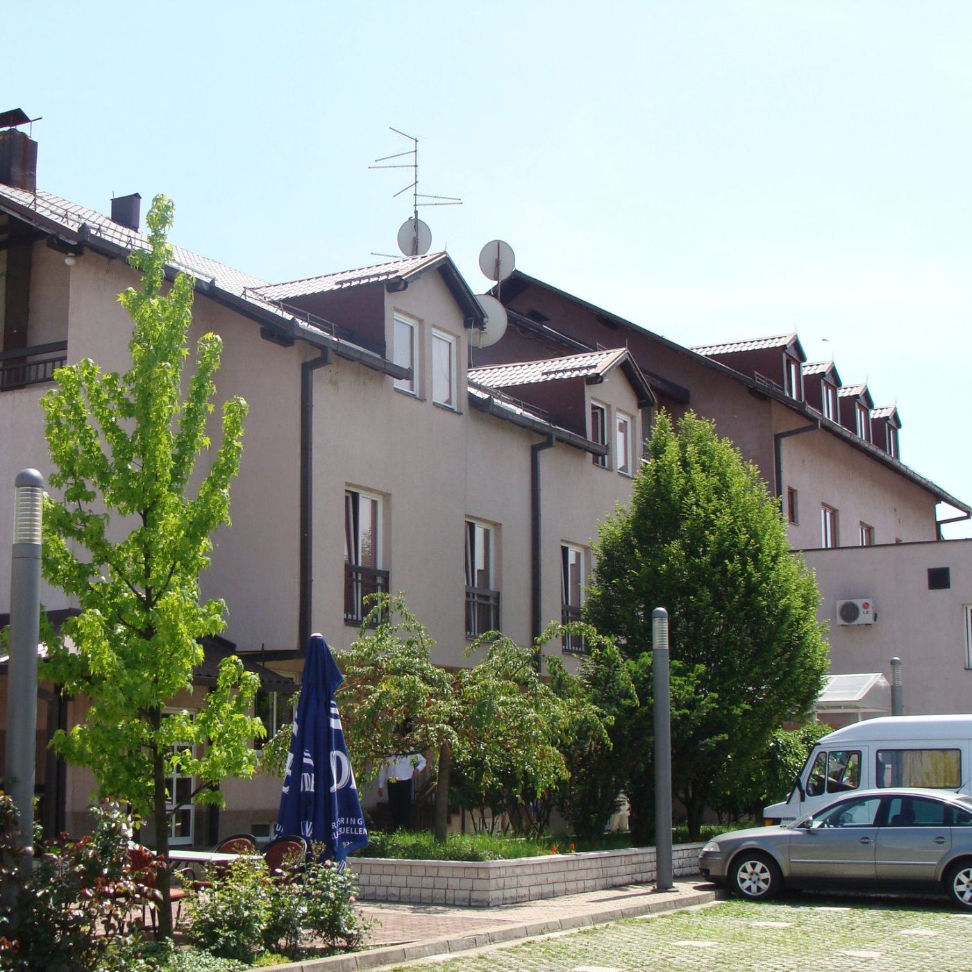 DELMINIUM HOTEL