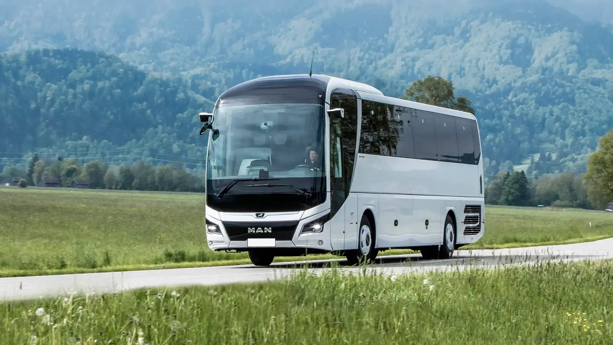 Man Coach Line